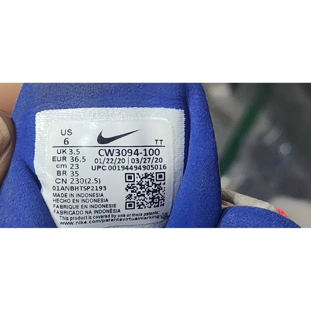 Nike women air